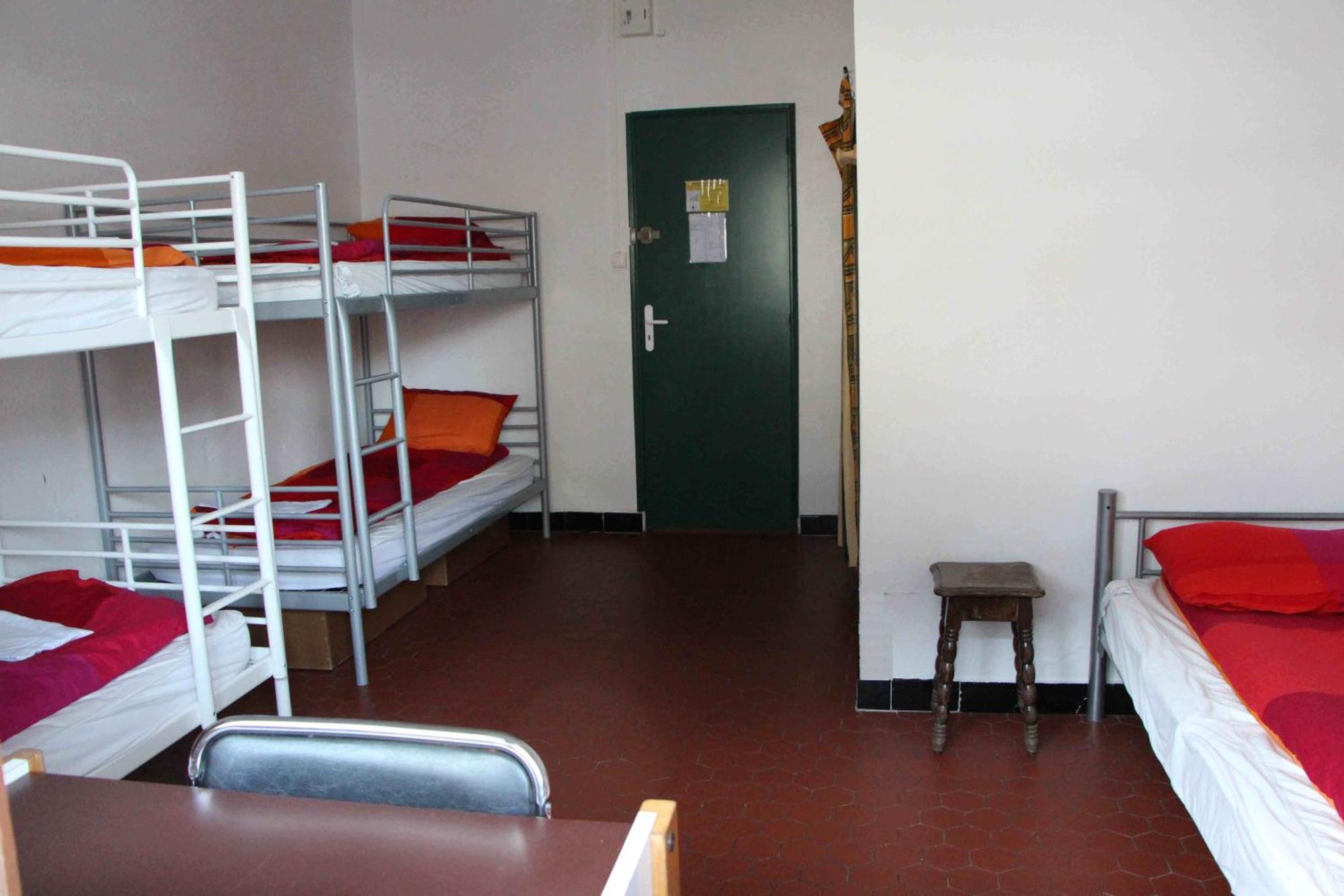 Le Pourquoi Pas Hostel Saint-Lary-Soulan Δωμάτιο φωτογραφία